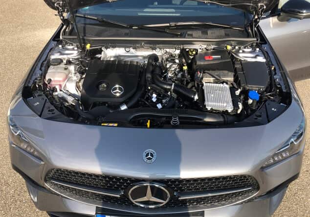 Angebotsdetails Mercedes-Benz CLA 180 Coupé ++sofort verfügbar++ Graulack mountaingrau