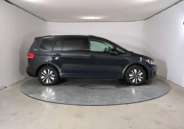 Angebotsdetails Volkswagen Touran Volkswagen Touran GOAL 1.5 TSI 110 kW (150 PS) 7-Gang-DSG Urano Grau