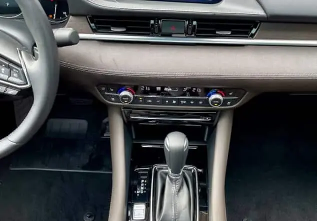 Angebotsdetails Mazda 6 184PS SPORTS-LINE-PLUS*MATRIX*BOSE*GSD Limousine rot