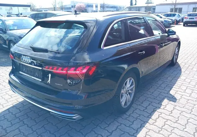 Angebotsdetails Audi A4 Avant 40 TDI ad Schwarz