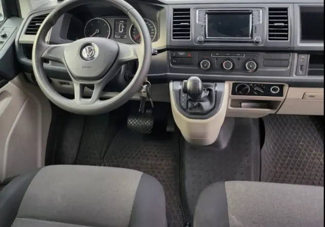 Angebotsdetails VW Transporter 2.0 TDI Grau (Pure Grey)