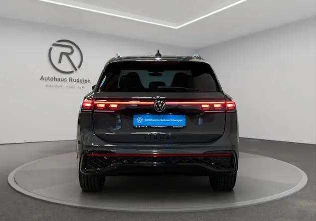 Angebotsdetails Volkswagen Tiguan 2.0 TDI 4Motion R-Line 'Black Style' Grau (Delfingrau Metallic)
