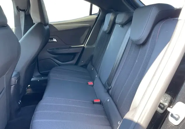 Angebotsdetails Opel Mokka-e Karbon Schwarz