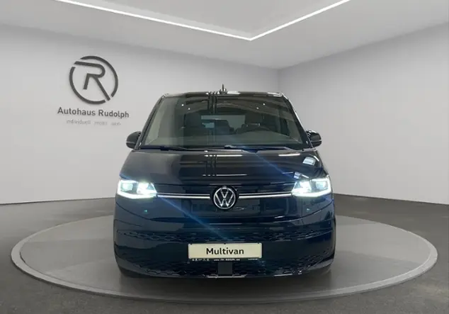 Angebotsdetails Volkswagen T7 Multivan 'GOAL' 1.5 TSI eHybrid 4MOTION KLIM Schwarz (Deep Black Perleffekt)
