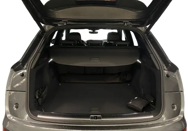 Angebotsdetails Audi SQ5 Daytonagrau Perleffekt