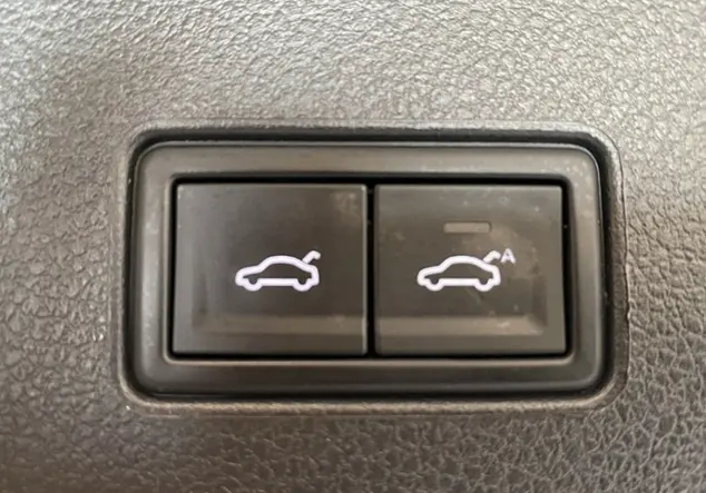 Angebotsdetails Volkswagen Passat Variant GTE 1.4 TSI / Grau (Mangangrau Metallic)