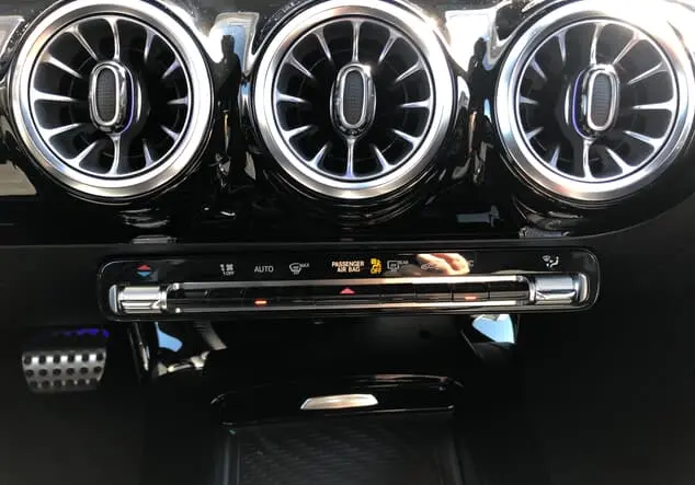 Angebotsdetails Mercedes-Benz CLA Polarweiß