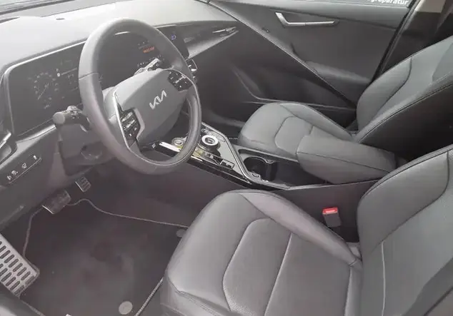 Angebotsdetails Kia e-Niro INTERSTELLAR GRAU MET.