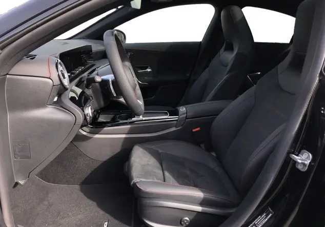 Angebotsdetails Mercedes-Benz CLA Schwarz-lack kosmosschwarz