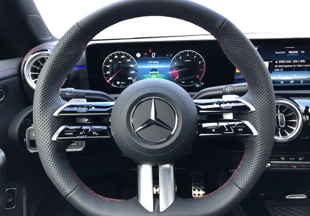 Angebotsdetails Mercedes-Benz CLA Metallic-lack kosmosschwarz
