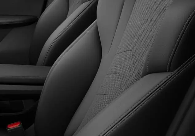 Angebotsdetails BMW X2 sDrive20i M Sport X Steptronic DCT Black Sapphire metallic