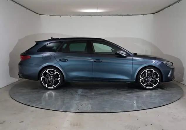 Angebotsdetails Cupra Leon Sportstourer Cupra Leon ST VZ 2.0 TSI 245 kW (333 PS) 7-Gang-DSG 4Drive Magnetic Grau Metallic