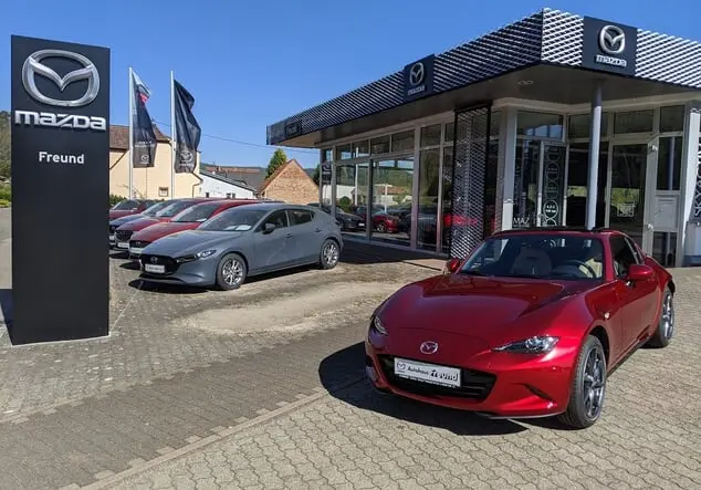 Angebotsdetails Mazda MX-5 1.5L SKYACTIV-G (132 hp) Exclusive-line SOUL RED CRYSTAL M