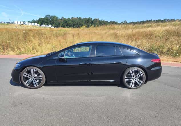 Angebotsdetails Mercedes-Benz EQS Obsidianschwarz Metallic