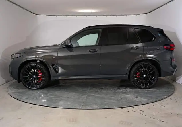 Angebotsdetails BMW X5 BMW X5 40d 259 kW (352 PS) 8-Gang Steptronic xDrive BMW Individual Dravitgrau metallic
