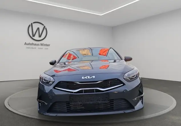 Angebotsdetails Kia Ceed Grau ((H8G) DARK PENTA METAL M)