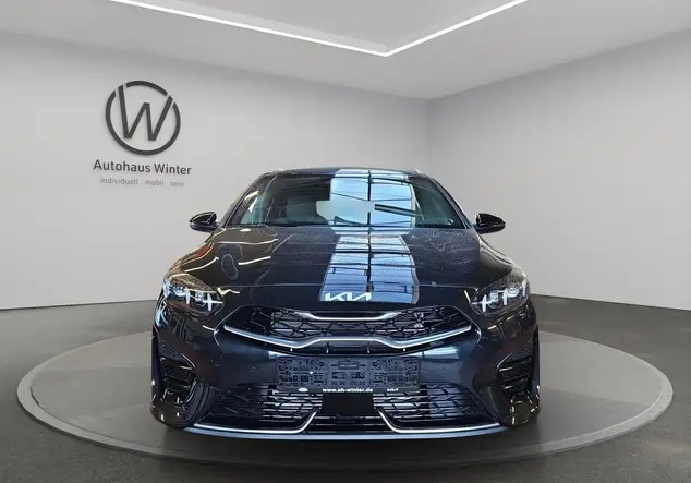 Angebotsdetails Kia Ceed Schwarz ((1K) BLACK PEARL M)