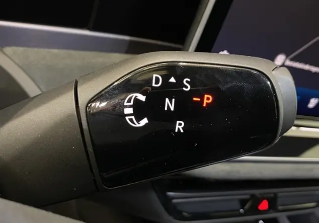 Angebotsdetails Volkswagen Passat Schwarz (Diabasgrau Metallic Grenadillschwarz Metallic)