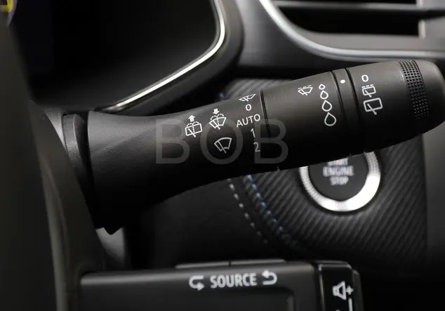 Angebotsdetails Renault Captur Black Pearl-Schwarz (Schwarz)