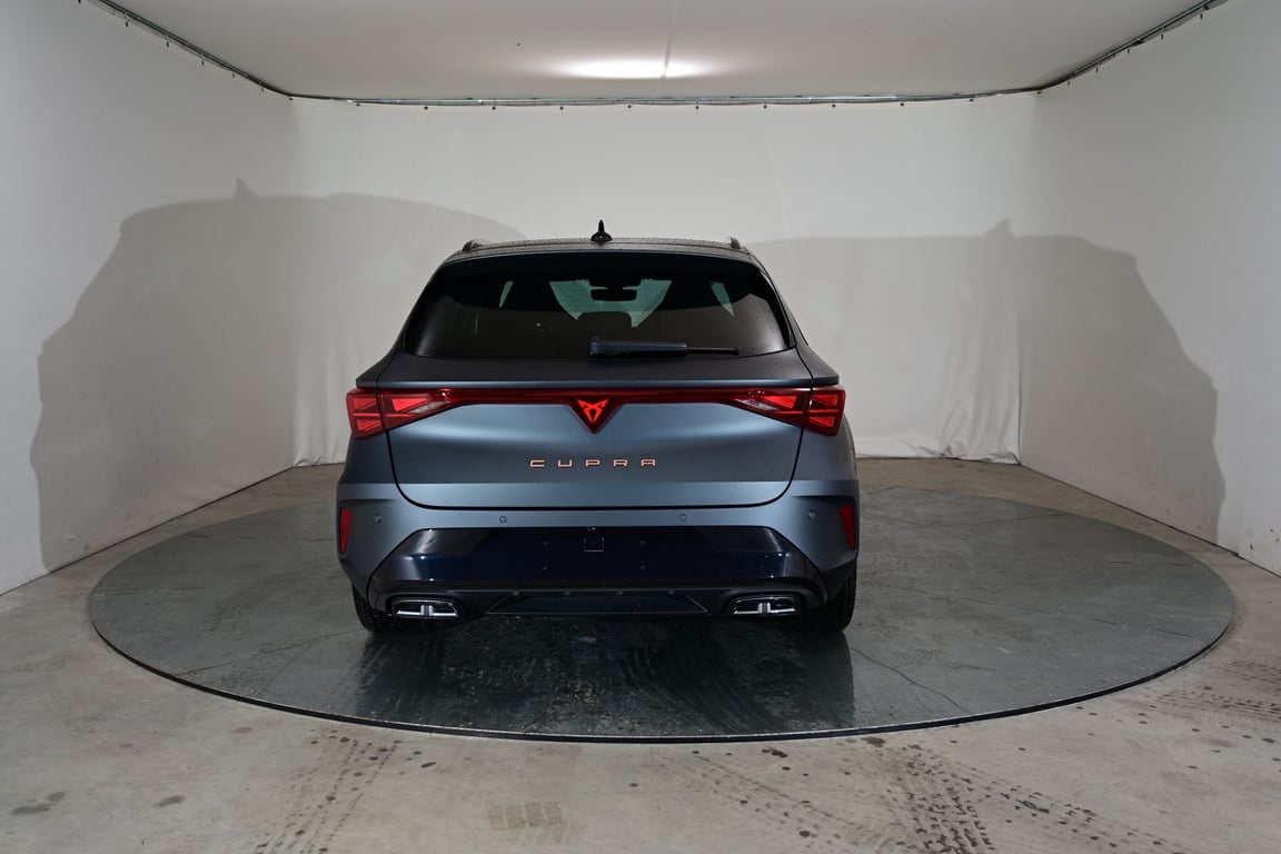 Angebotsdetails Cupra Leon Sportstourer Cupra ST 1.5 eTSI 110 kW (150-PS) 7-Gang-DSG Magnetic Grau Matt/Grau