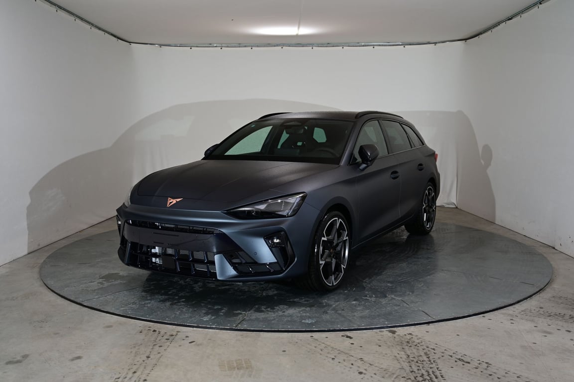 Angebotsdetails Cupra Leon Sportstourer Cupra ST 1.5 eTSI 110 kW (150-PS) 7-Gang-DSG Magnetic Grau Matt/Grau