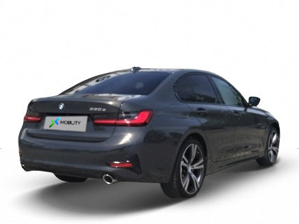 Angebotsdetails BMW 330e xDrive Limousine Sport Line Silber/Grau