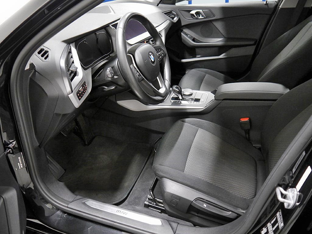 Angebotsdetails BMW 118d Advantage Schwarz